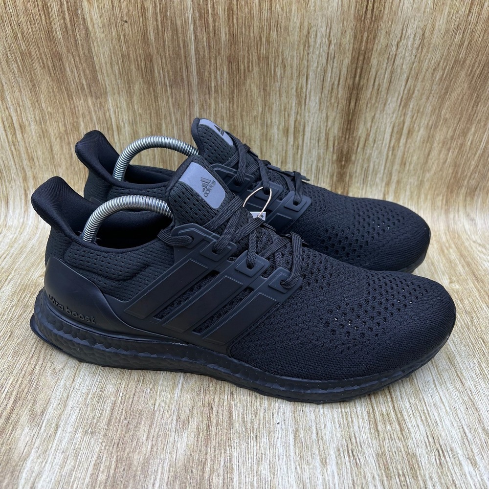 Adidas Ultraboost 1.0 DNA Men's Size 10.5 Black Running Shoes Primeknit HQ4199
